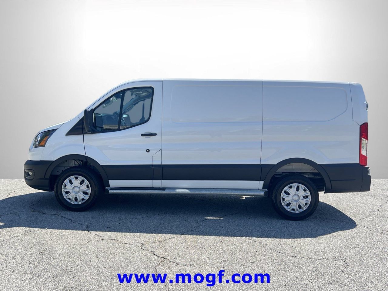 Used 2025 Ford Transit 250 Low Roof w/ Exterior Upgrade Package RWD image 23