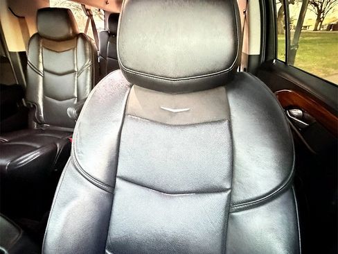 Used 2017 Cadillac Escalade ESV Premium Luxury w/ LPO, Radiant Package image 9