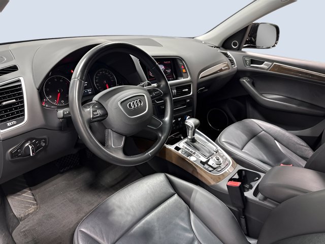 Used 2016 Audi Q5 2.0T Premium Plus w/ Technology Package AWD/4WD image 13
