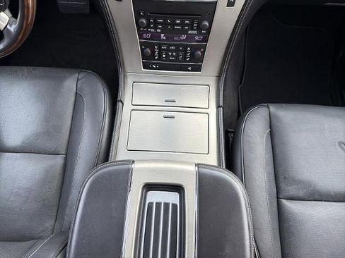 Used 2012 Cadillac Escalade Platinum image 19