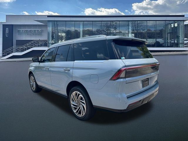 New 2026 Lincoln Navigator Reserve AWD/4WD image 5
