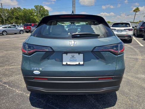 Certified 2025 Honda HR-V LX image 4
