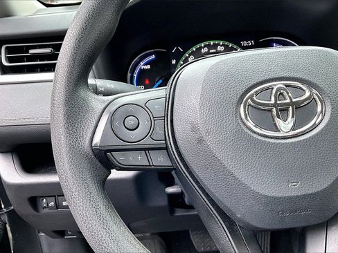 Used 2024 Toyota RAV4 LE image 10