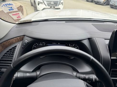 Used 2024 INFINITI QX80 Premium Select w/ Cargo Package image 26