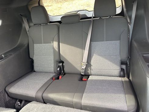 Used 2025 GMC Acadia Elevation image 48