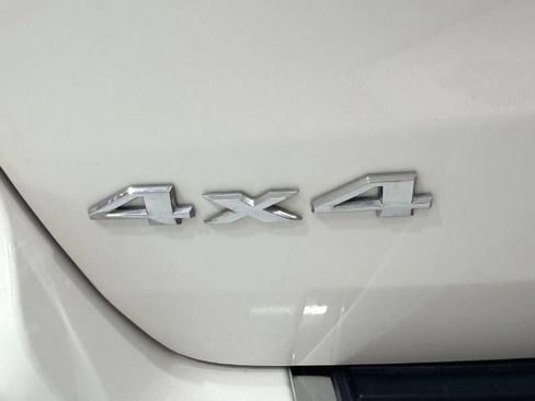 Used 2018 Jeep Grand Cherokee Overland AWD/4WD image 8