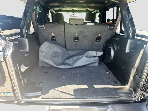 Used 2023 Jeep Wrangler Unlimited w/ 8.4" Radio Group AWD/4WD image 29
