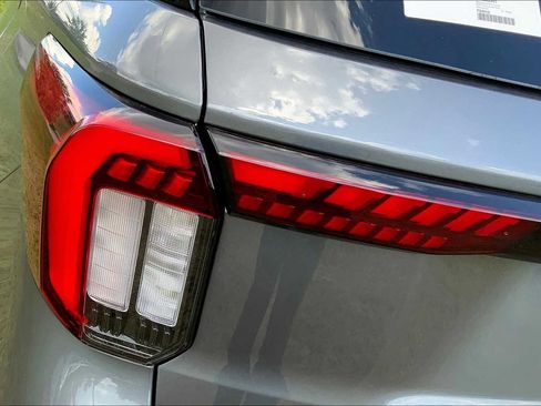 Used 2025 Ford Explorer ST-Line w/ Premium Package RWD image 14