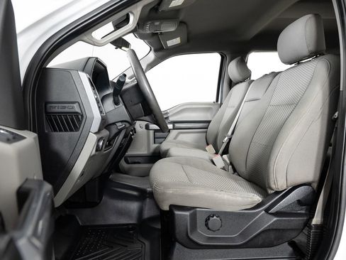 Used 2019 Ford F150 XLT image 14