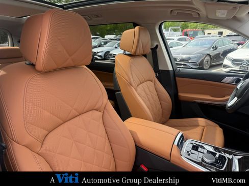 Used 2026 BMW X7 xDrive40i AWD/4WD image 30