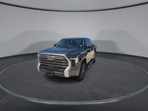Used 2023 Toyota Tundra Limited w/ Power Package AWD/4WD image 4