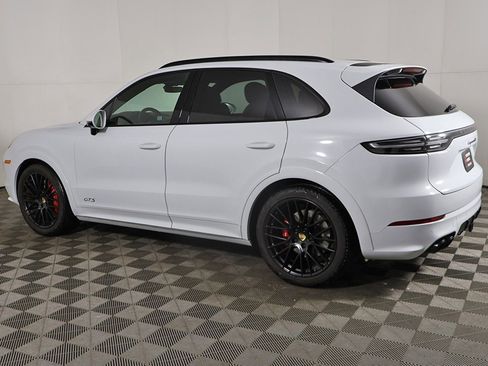 Used 2022 Porsche Cayenne GTS image 16