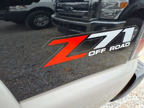 Used 2006 Chevrolet Silverado 1500 LT w/ Light Duty Power Package image 10