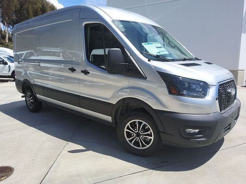 New 2026 Ford Transit 250 148 Medium Roof w/ Exterior Upgrade Package RWD image 19