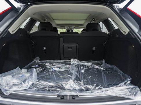 Used 2026 Volvo XC60 B5 Plus w/ Protection Package Premier AWD/4WD image 9