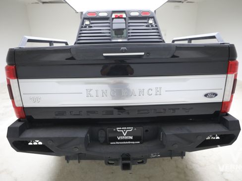 Used 2019 Ford F250 King Ranch w/ King Ranch Ultimate Package AWD/4WD image 3