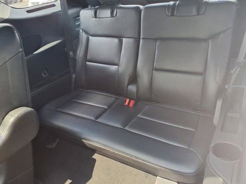 Used 2022 Ford Explorer Limited image 29