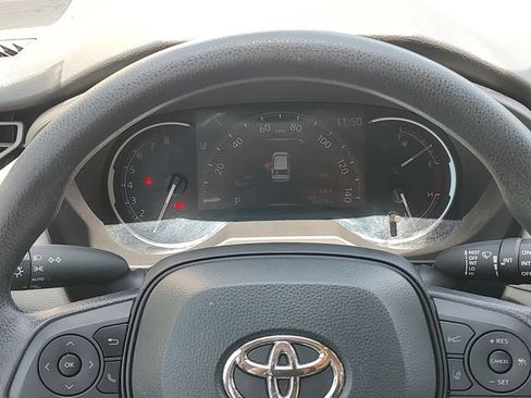 Used 2024 Toyota RAV4 XLE w/ Convenience Package FWD image 12