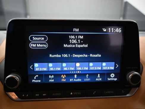 Used 2023 Nissan Sentra SV w/ SV Premium Package FWD image 10