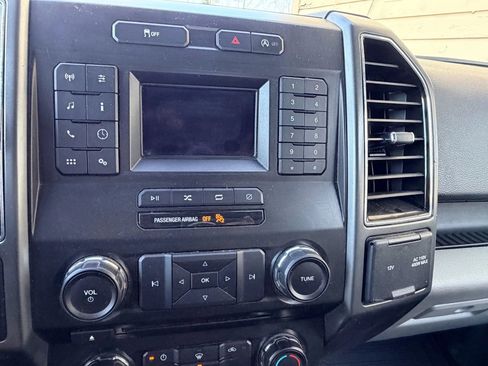 Used 2018 Ford F150 XLT w/ Trailer Tow Package image 9