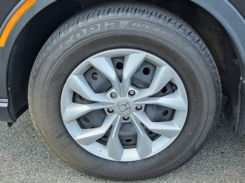 Used 2024 Honda CR-V LX image 9