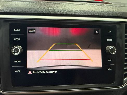 Used 2021 Volkswagen Atlas SE image 55