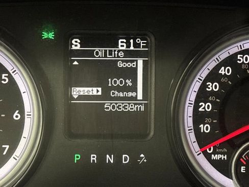 Used 2022 RAM 1500 Classic SLT image 6