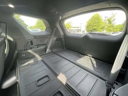 Used 2024 Honda Pilot TrailSport image 18