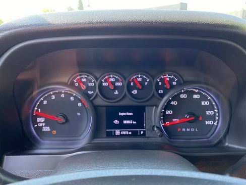Used 2022 Chevrolet Silverado 1500 Custom Trail Boss AWD/4WD image 25