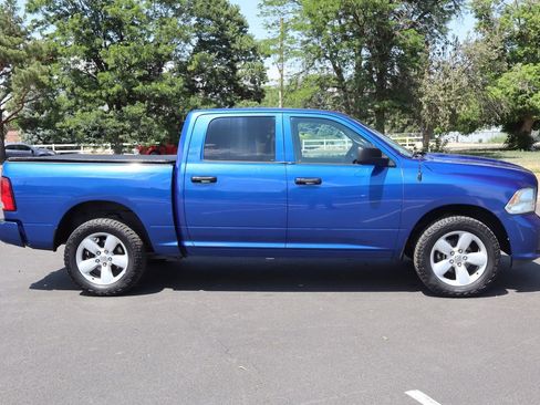 Used 2016 RAM 1500 Express w/ Popular Equipment Group AWD/4WD image 3