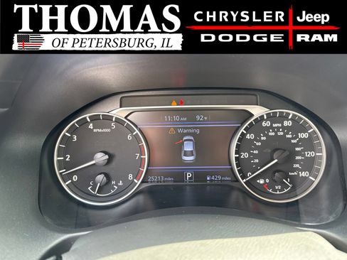 Used 2025 Nissan Altima 2.5 SV FWD image 13