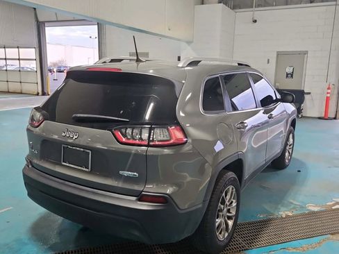 Used 2019 Jeep Cherokee Latitude Plus image 3