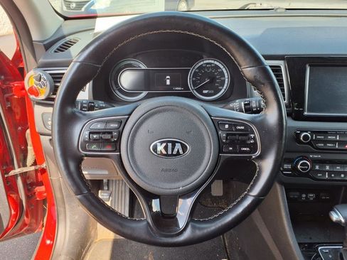 Used 2017 Kia Niro Touring image 22