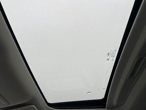 New 2025 Ford Maverick XLT w/ XLT Luxury Package image 19