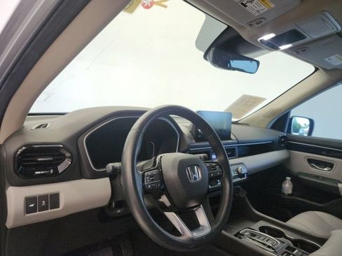 Used 2025 Honda Pilot EX-L image 13