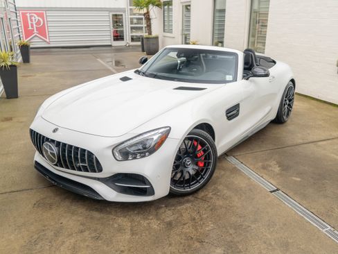 Used 2018 Mercedes-Benz AMG GT C image 3