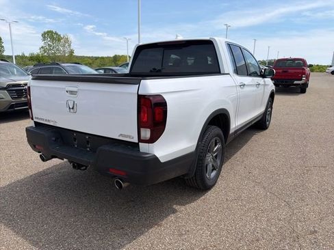 Used 2023 Honda Ridgeline RTL-E image 3
