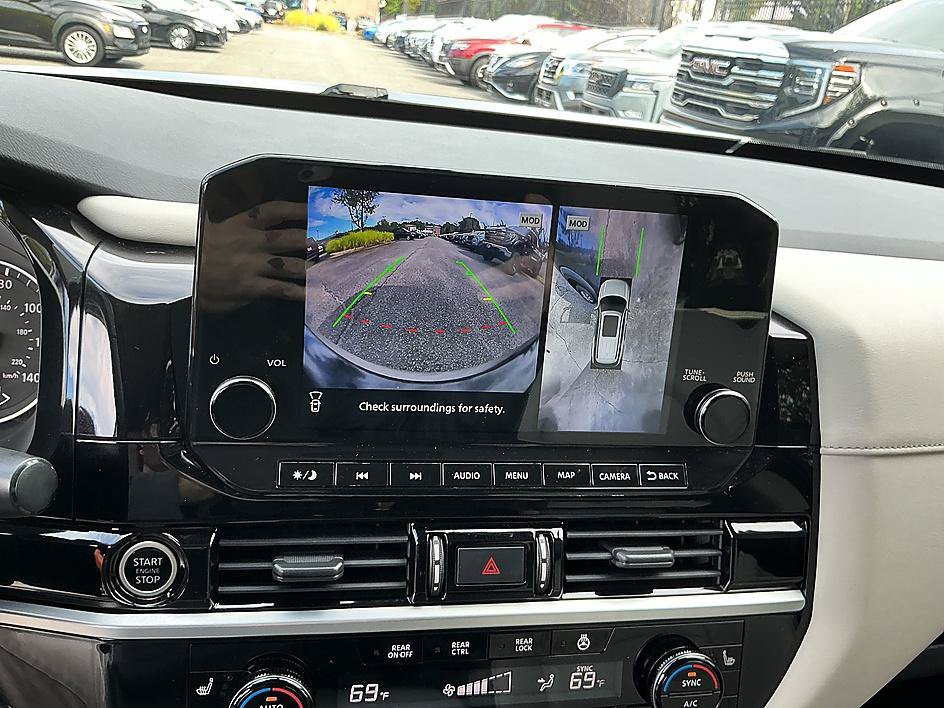 Certified 2022 Nissan Pathfinder SL FWD image 18