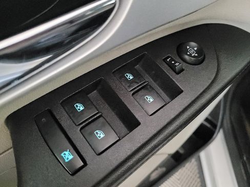 Used 2017 Chevrolet Equinox LT w/ Convenience Package FWD image 27