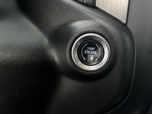 Certified 2020 GMC Sierra 2500 Denali w/ Denali Ultimate Package AWD/4WD image 17