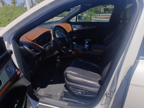 Used 2019 Lincoln Nautilus Black Label FWD image 2