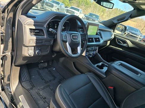 Certified 2023 GMC Yukon XL SLT image 26