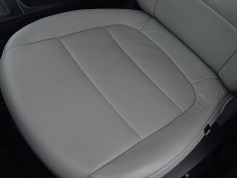 Used 2022 Ford Escape SE w/ Convenience Package image 26