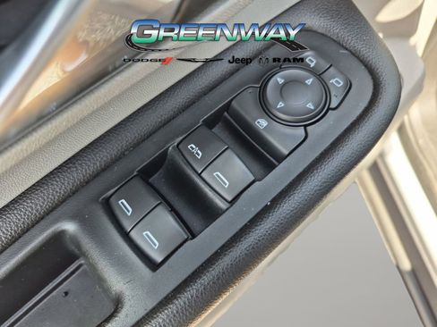 Used 2018 GMC Terrain SLT w/ Preferred Package FWD image 13