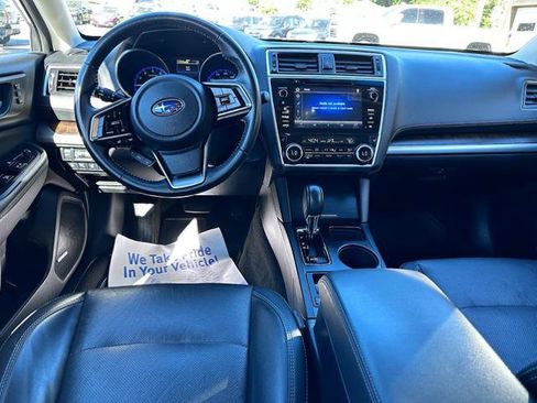 Used 2019 Subaru Outback 2.5i Limited AWD/4WD image 10