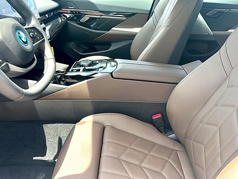 New 2026 BMW i5 eDrive40 RWD image 10