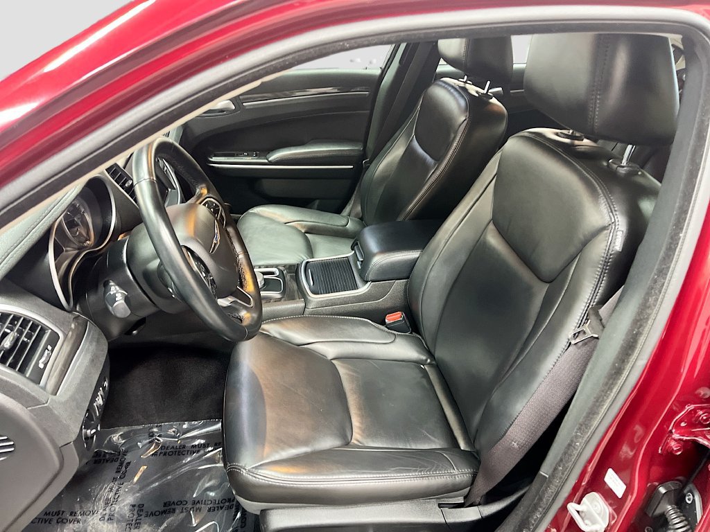 Used 2022 Chrysler 300 Touring L RWD image 20