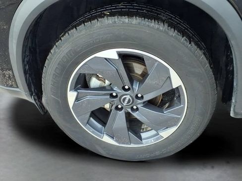 Used 2024 Nissan Rogue SV FWD image 18
