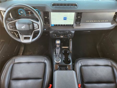 Certified 2025 Ford Bronco Badlands w/ Sasquatch Package AWD/4WD image 19