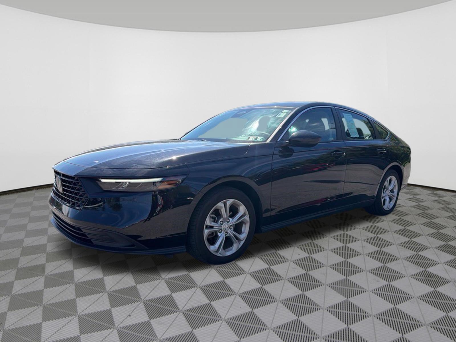 Used 2024 Honda Accord LX image 3